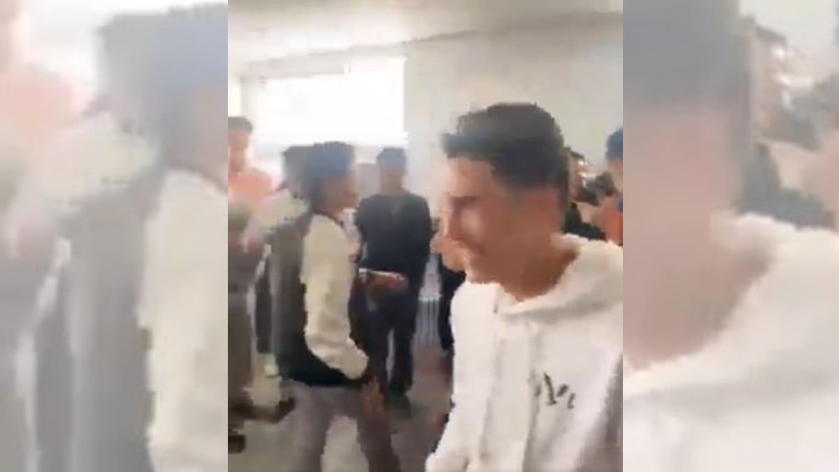 Preparatorianos acorralan y golpean a estudiante con autismo