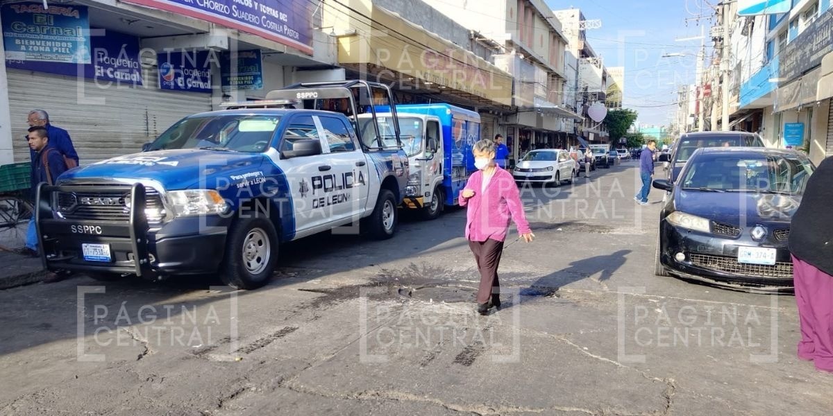 Busca Fiscalización sancionar a comerciantes de Zona Piel