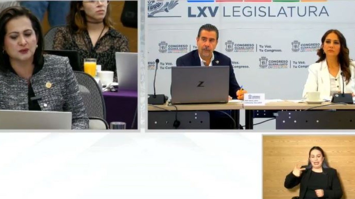 Comparece Alvar en medio de ataques a policías municipales