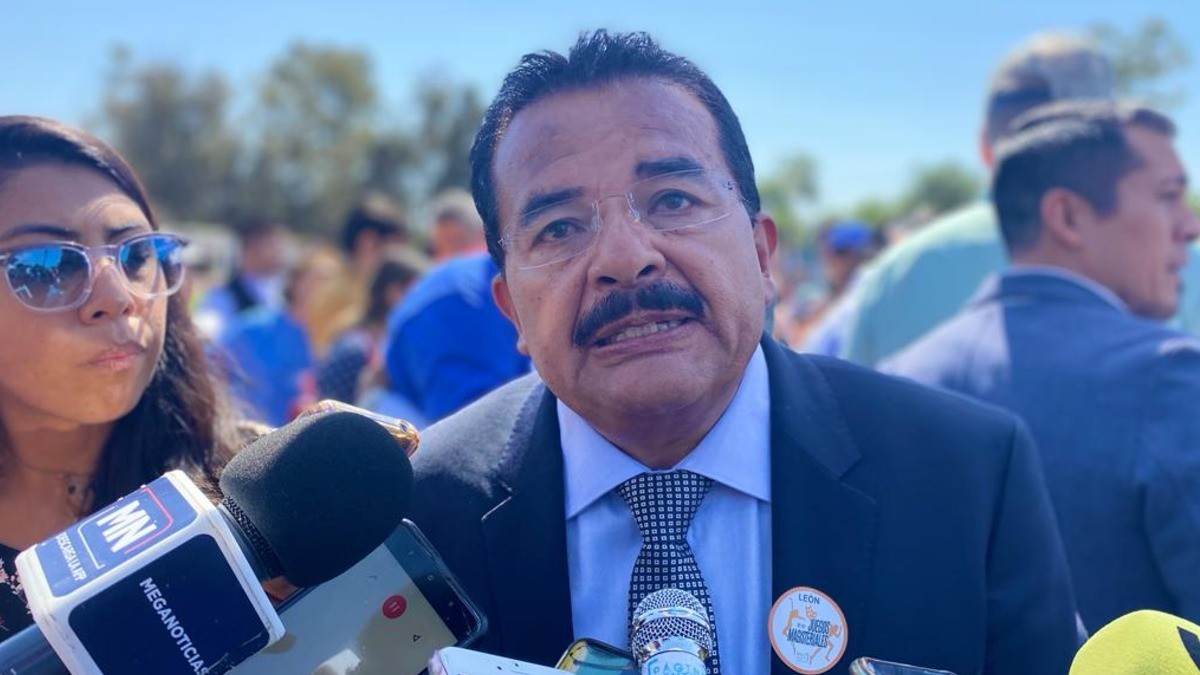 Aumento salarial para maestros llega antes del 15 de mayo