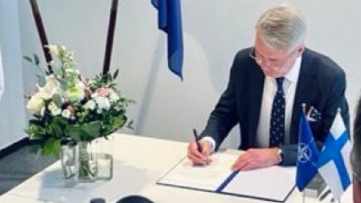 Finlandia se une a la OTAN