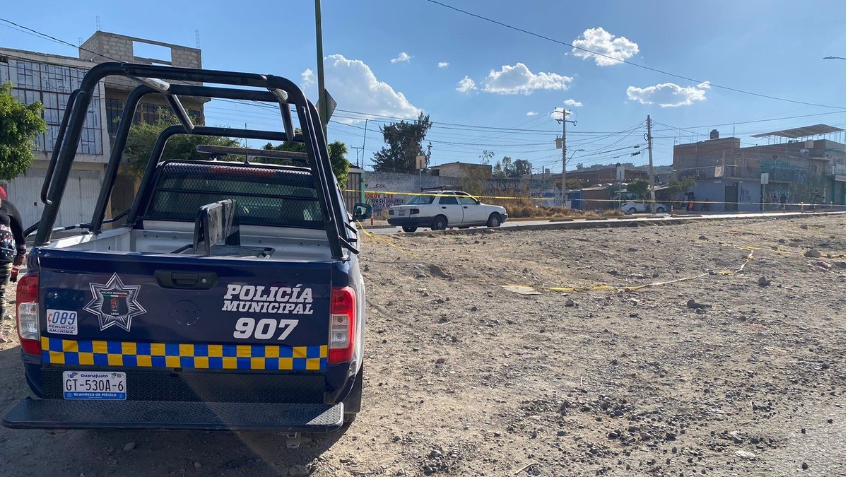 Atacan motosicarios a tres personas en la Fragua