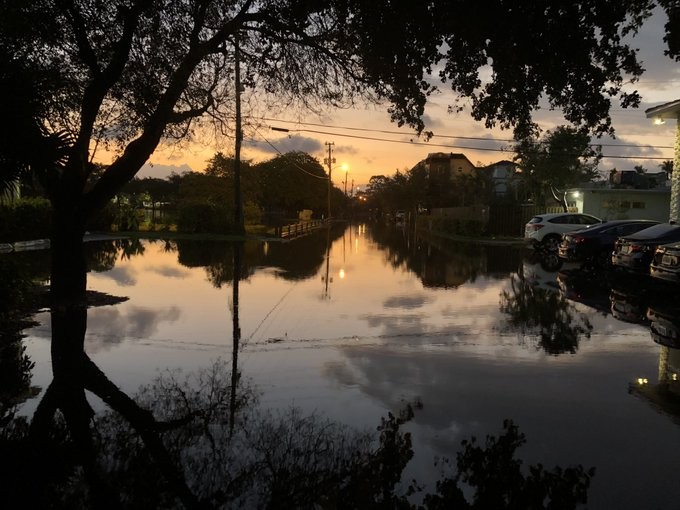 Florida se declara en emergencia ante tormentas