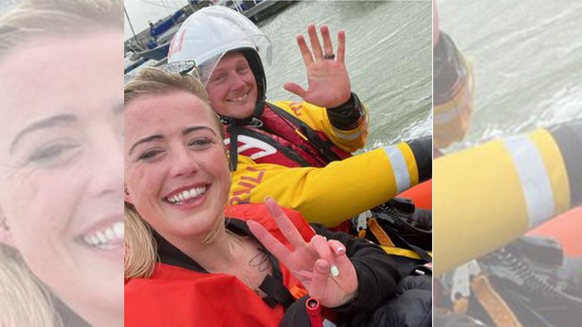 Modelo de OnlyFans queda atrapada en cueva por tomarse fotos