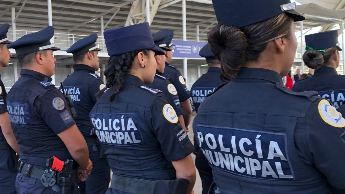 Los 580 policías corridos en León no han podido ingresar a otras corporaciones: Mario Bravo