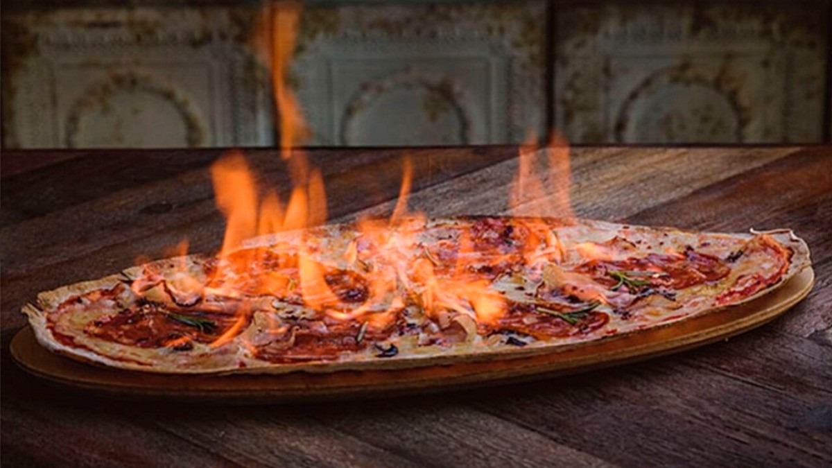 Estalla pizza en España y mueren dos personas