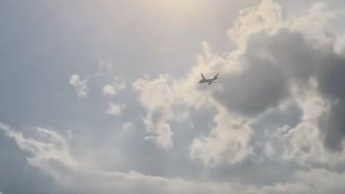 Avión presidencial ya vuela rumbo a Tayikistán