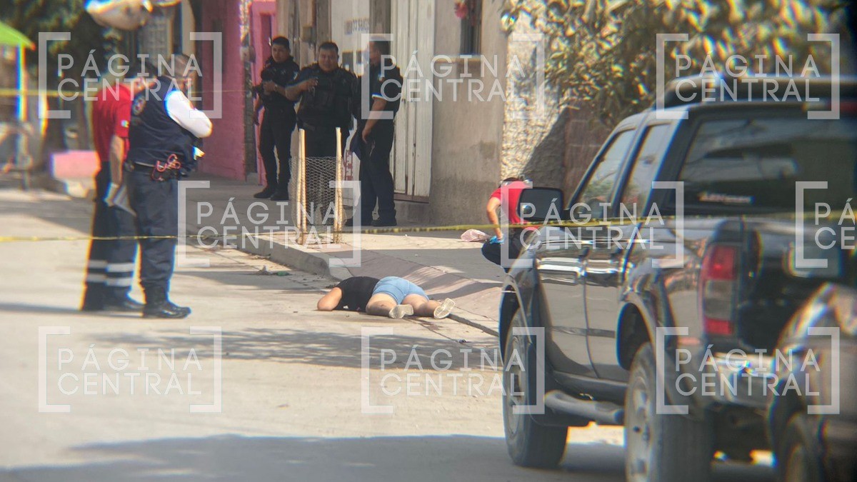 Motosicarios ejecutan a mujer en Lomas de Medina