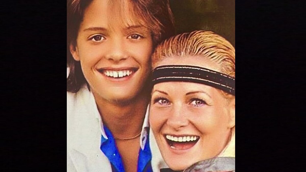Recuerda Luis Miguel a su mamá desaparecida en sus redes sociales