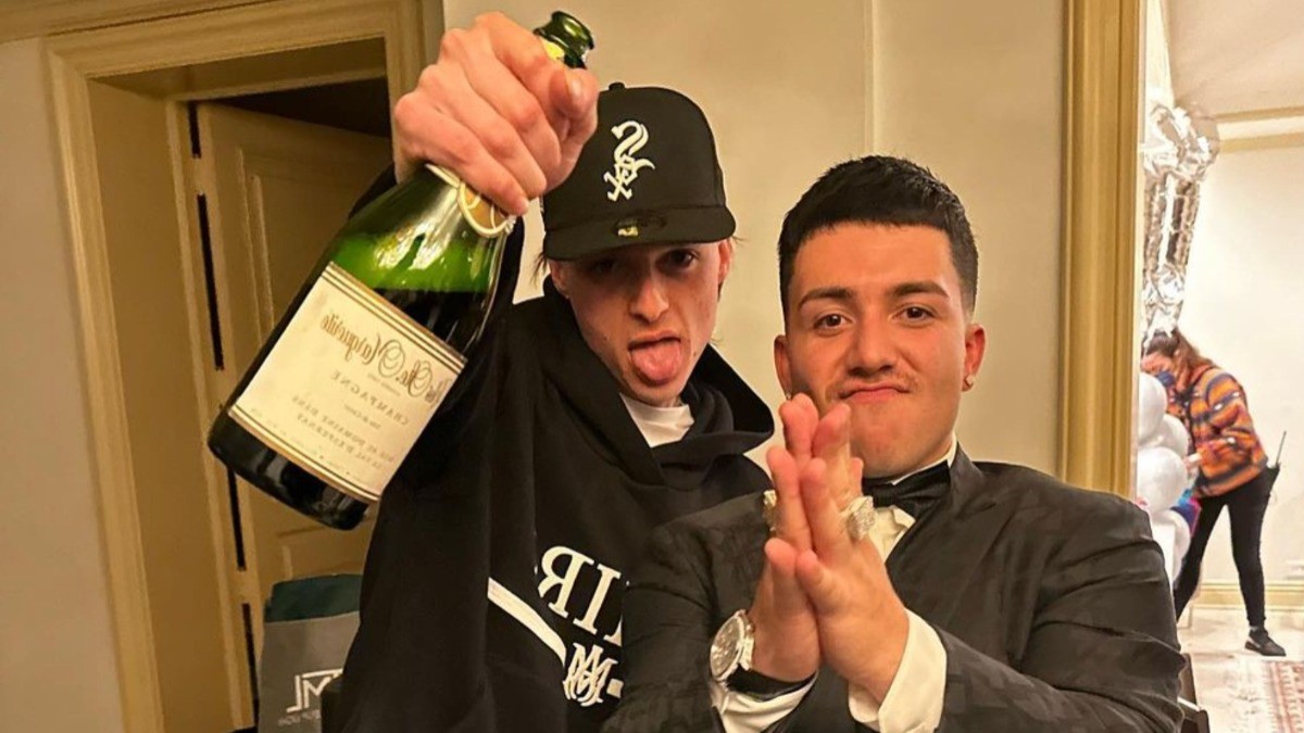 ¿Peso Pluma va a pagar derechos a Eslabón Armado?