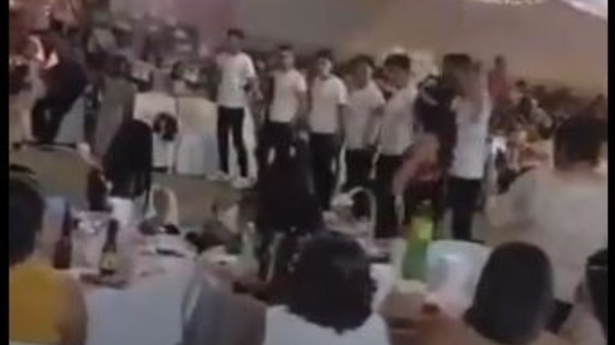 Balean en pleno vals de XV años en Villagrán