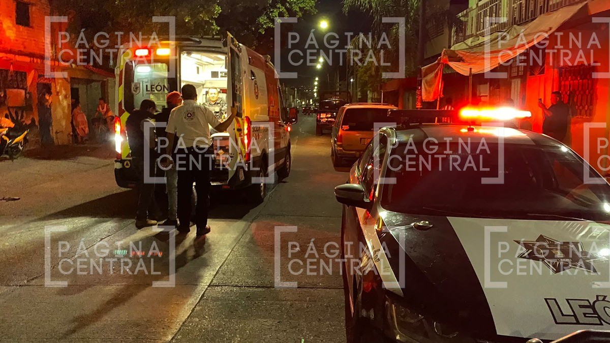 Atacan a balazos a joven en el Barrio de San Miguel