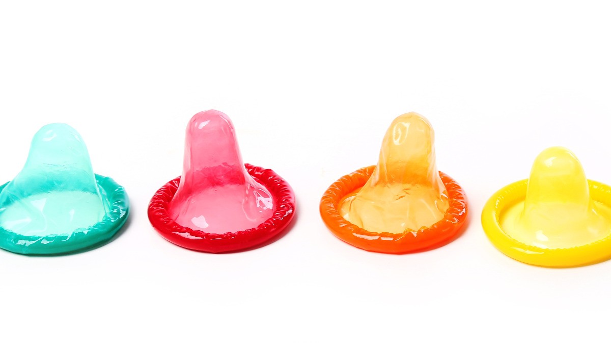 Investigan quién envió condones usados a excompañeras de colegio en Australia