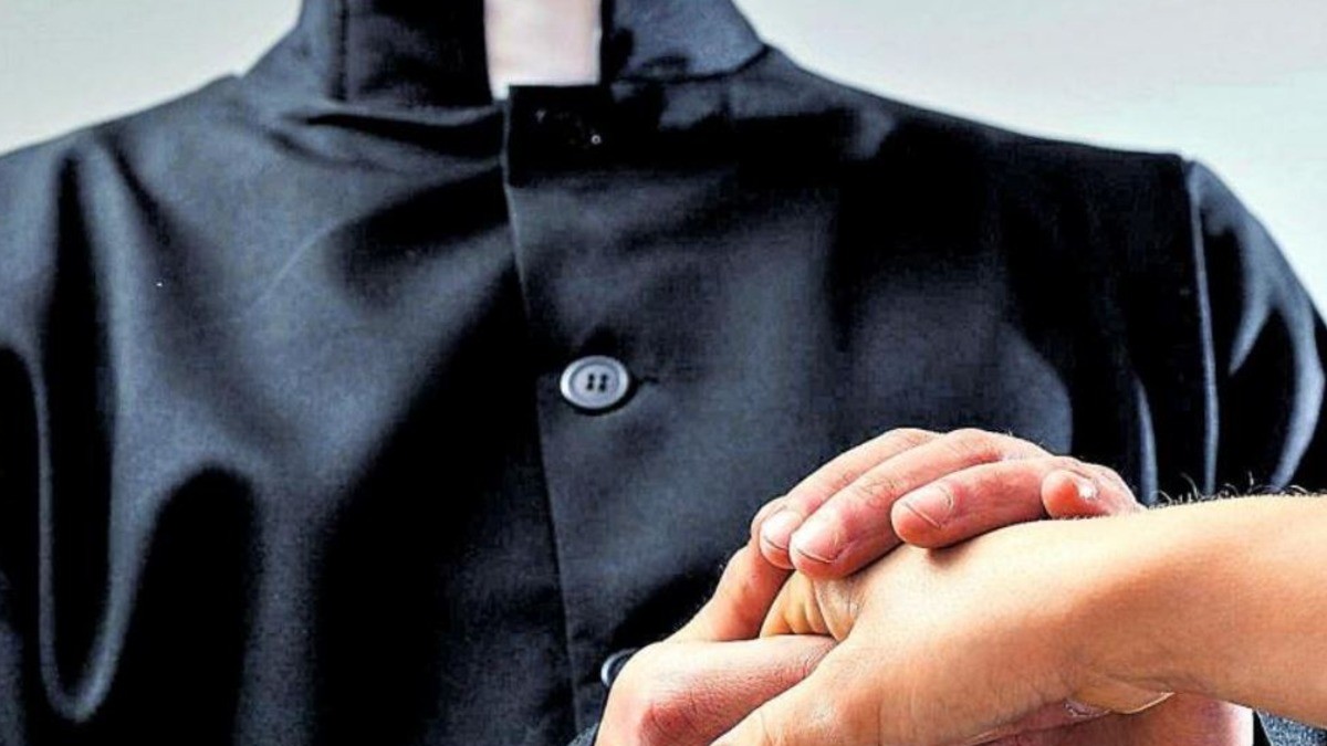 Abusaron sacerdotes de Illinois de mil 997 niños