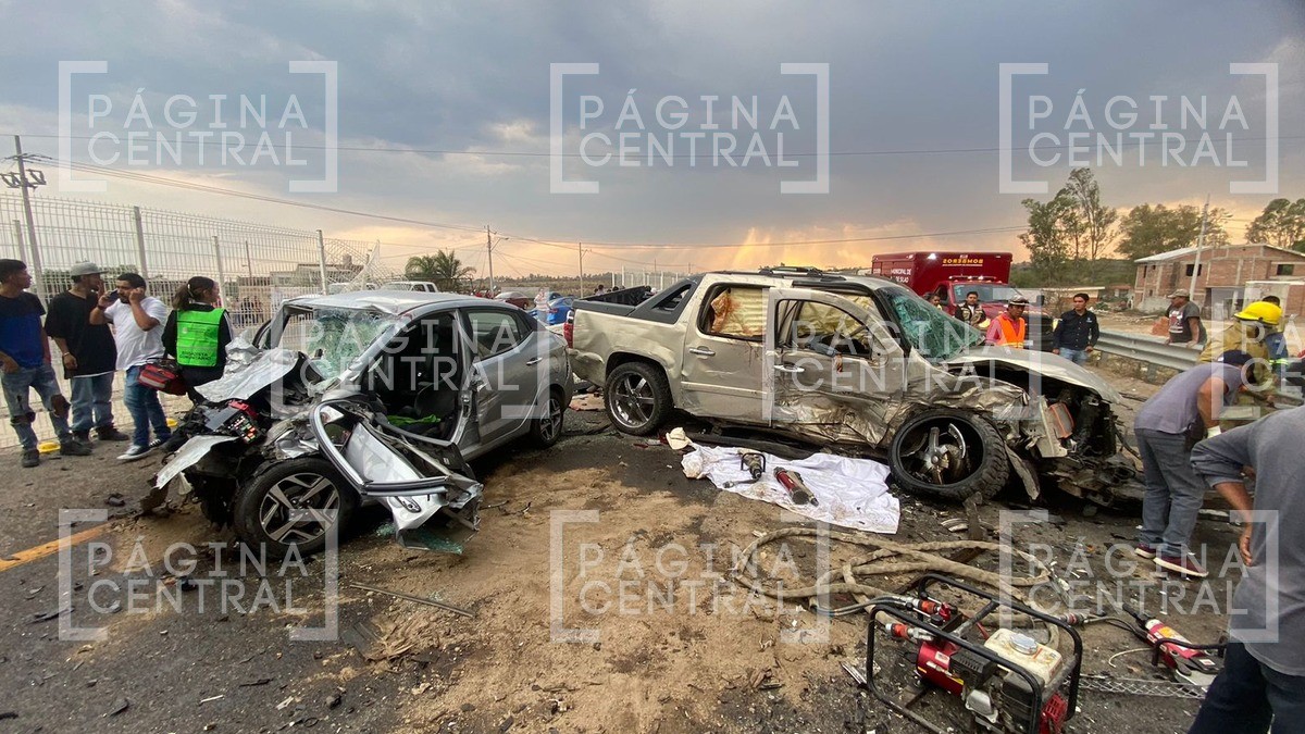 #FOTOGALERÍA | Carambola en el Eje Metropolitano deja un muerto y 13 heridos