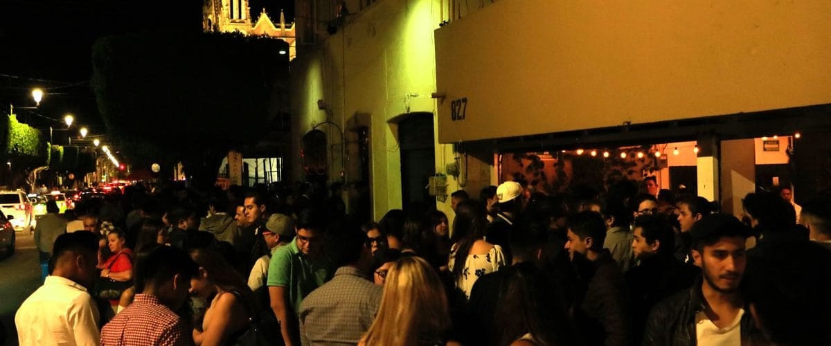 Bares y antros de León cierran a las tres de la mañana