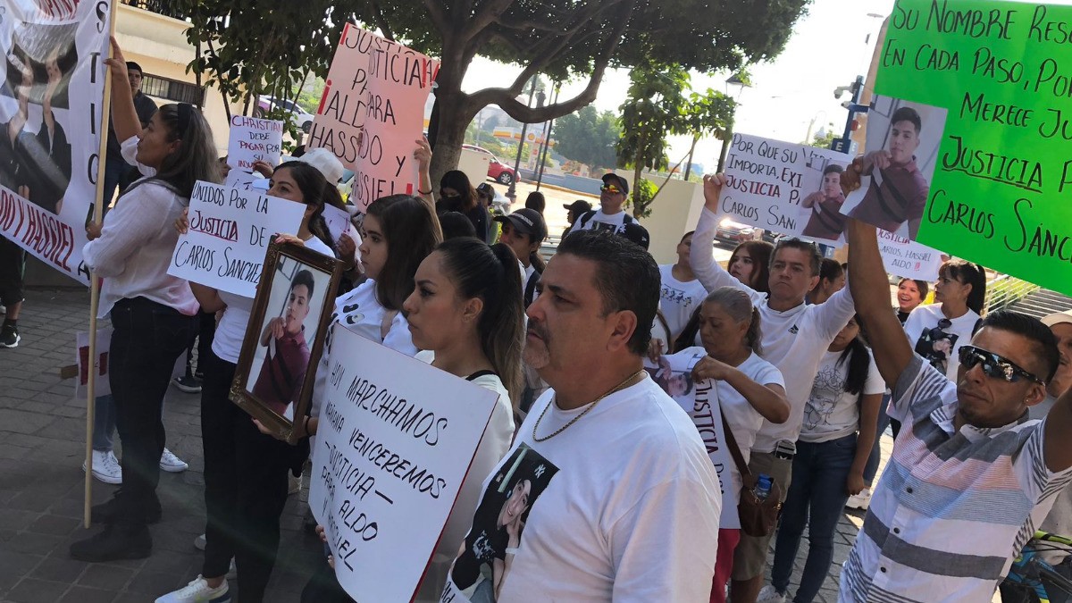 Exigen justicia para Aldo, Hassiel y Carlos, víctimas de accidentes viales