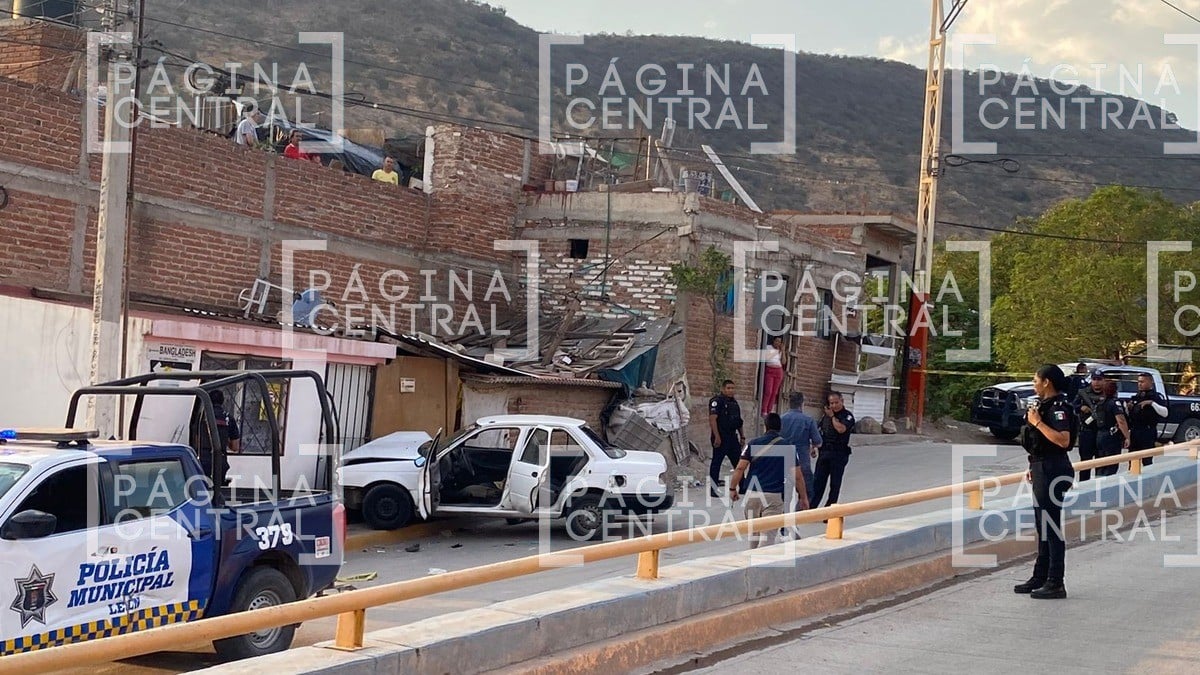 Atacan a balazos a dos elementos de la Policía de León