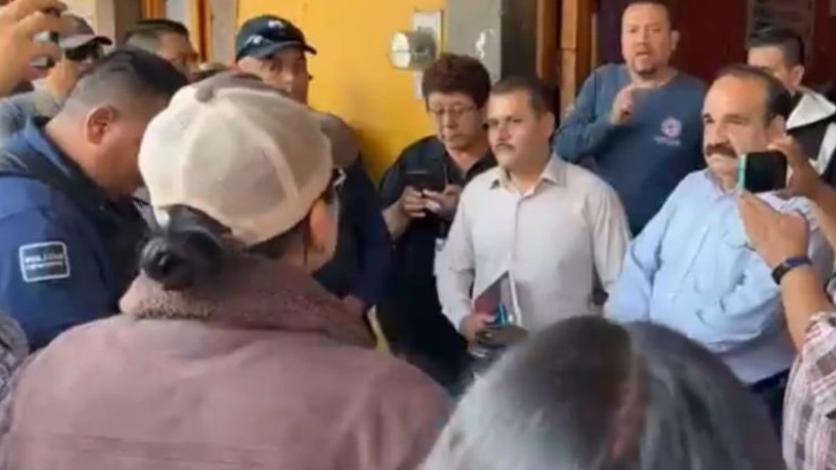 Policías de Valle de Santiago hacen paro tras asesinato de dos de sus compañeros