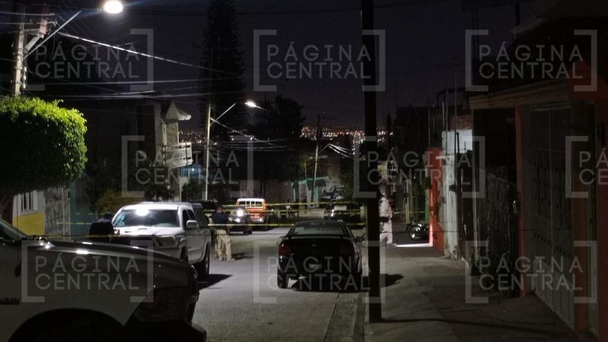 Abría la puerta de su casa cuando lo mataron a balazos en Ciudad Satélite