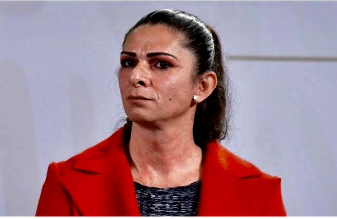 Que se quiten los calzones, dice Ana Gabriela Guevara a nadadoras