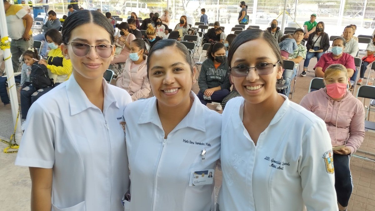 Otorga SSG 3 mil 600 bases a personal de salud