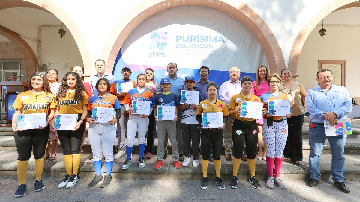 Trabaja Purísima por el cuidado de su ambiente natural; alcalde reconoce a deportistas