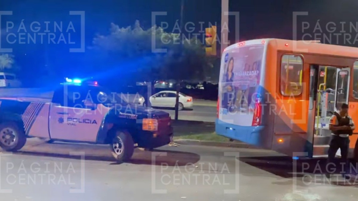 Choca urbano contra auto particular en Delta