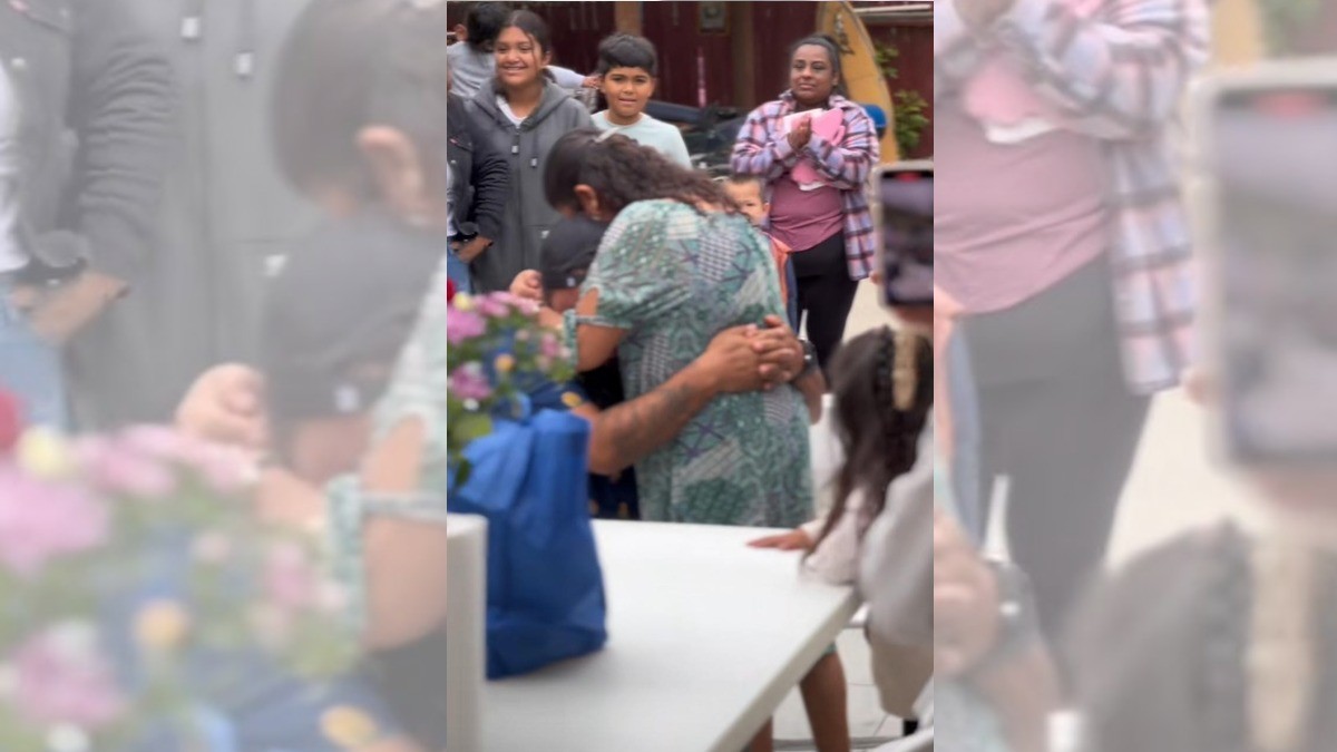 Madre se reencuentra con su hijo luego de 20 años