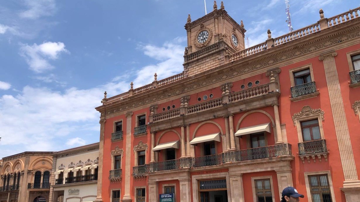 Siguen cambios en gabinete de Ale Gutiérrez