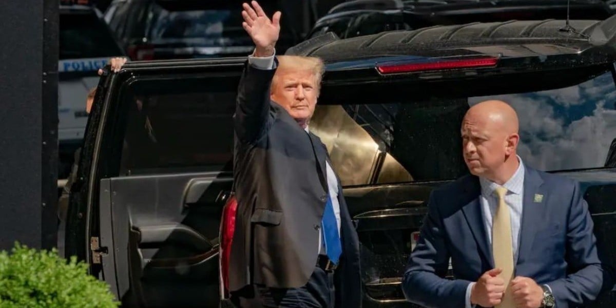 Donald Trump queda arrestado por retener documentos clasificados