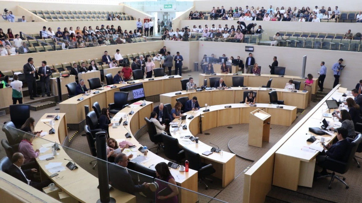 Poner freno al ingreso al país de zapato, el llamado a la Secretaría de Economía