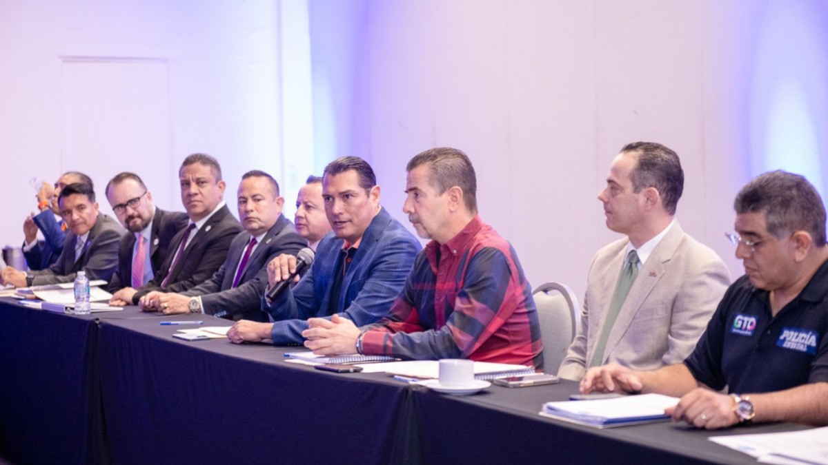 Se reúne San Miguel de Allende y SSPE a favor de seguridad en el municipio