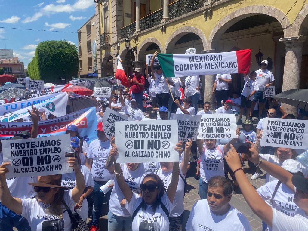 Así fue la marcha del 'Di no al calzado chino' en San Pancho (fotogalería)