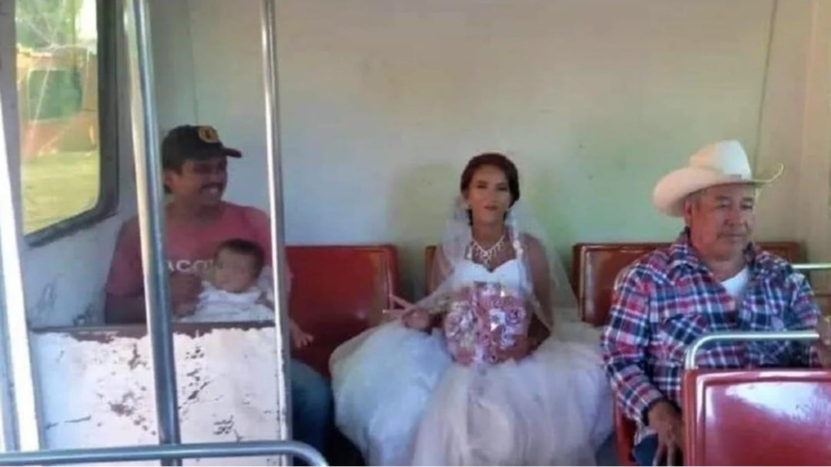 Novia se “lanza” en camión a su boda para llegar a tiempo