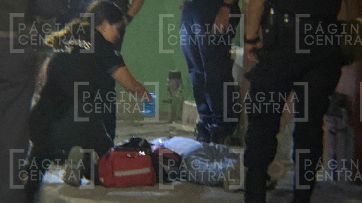 Atacan a balazos a hombre en San Pedro de los Hernández