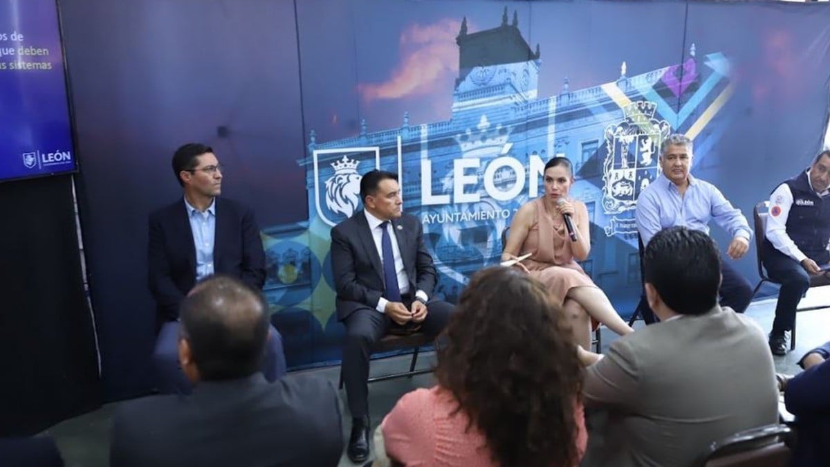 Hay 16 fincas en riesgo de caer; están habitadas por adultos mayores