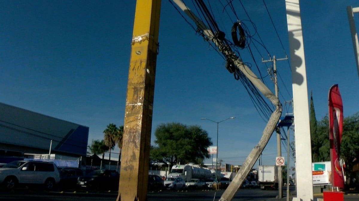 ¿Cuánto cuesta un poste dañado? Aquí te decimos