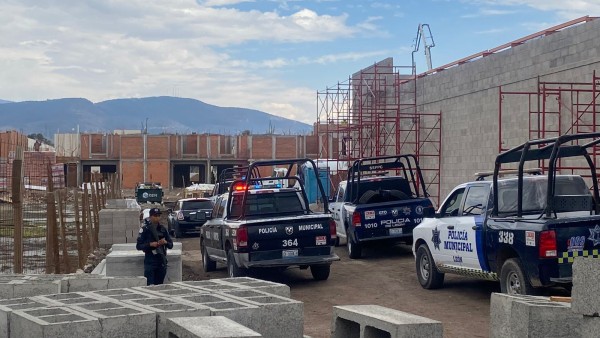 Obreros hallan osamenta humana en la colonia Miguel Hidalgo