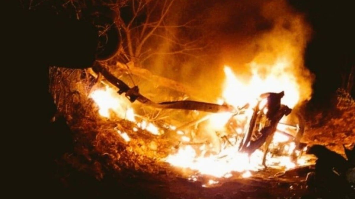 Mueren tres policías tras explosión de unidad de la Fiscalía de Jalisco