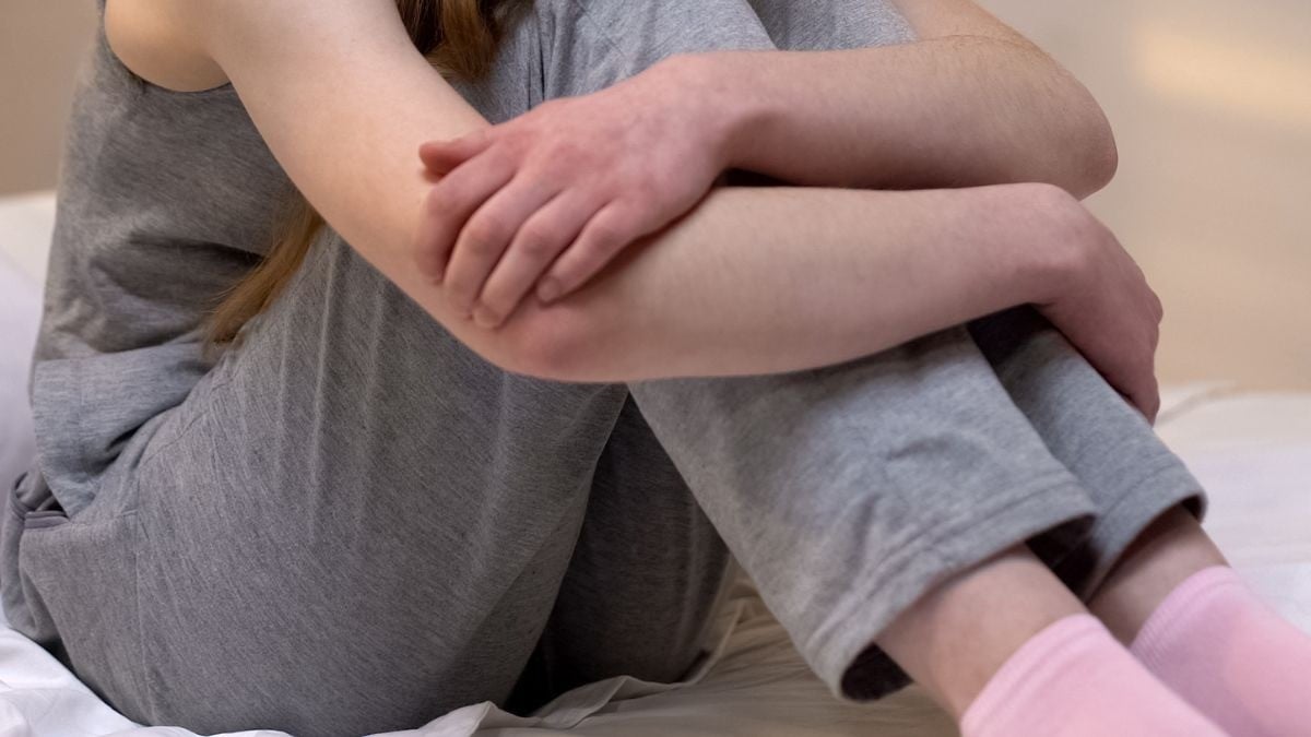 Papá le roba la beca a su hija y la bloquea del Whatsapp