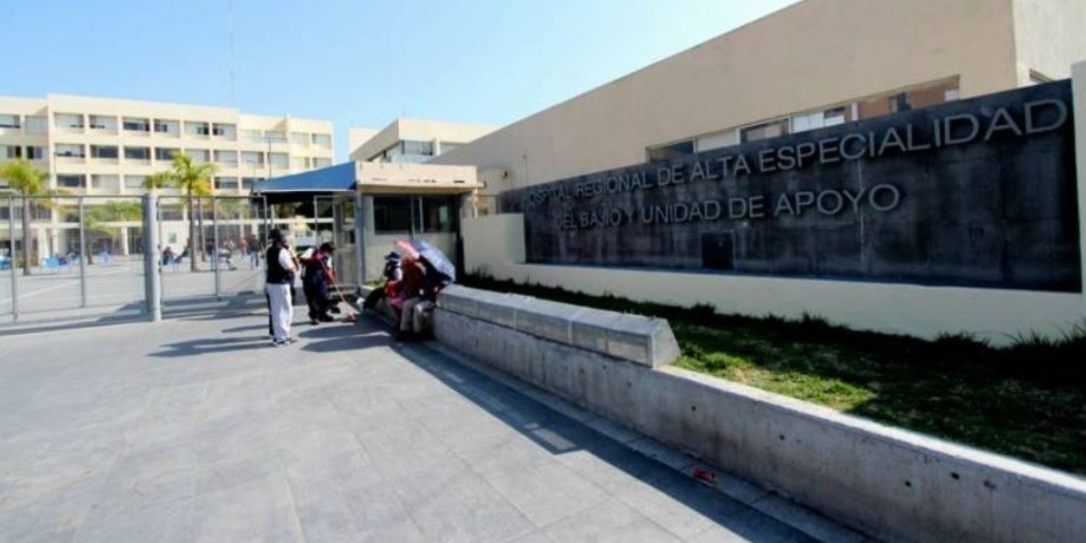 AMLO exhibe al Hospital Regional de Alta Especialidad del Bajío con “contratos perjudiciales”