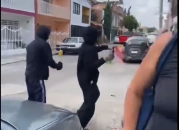 Lanzan bombas Molotov contra asesina de gatitos en Aguascalientes