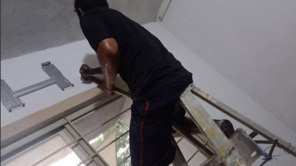 Iba a festejarle a su esposa y muere al colocar ‘diablito’ en medidor de luz