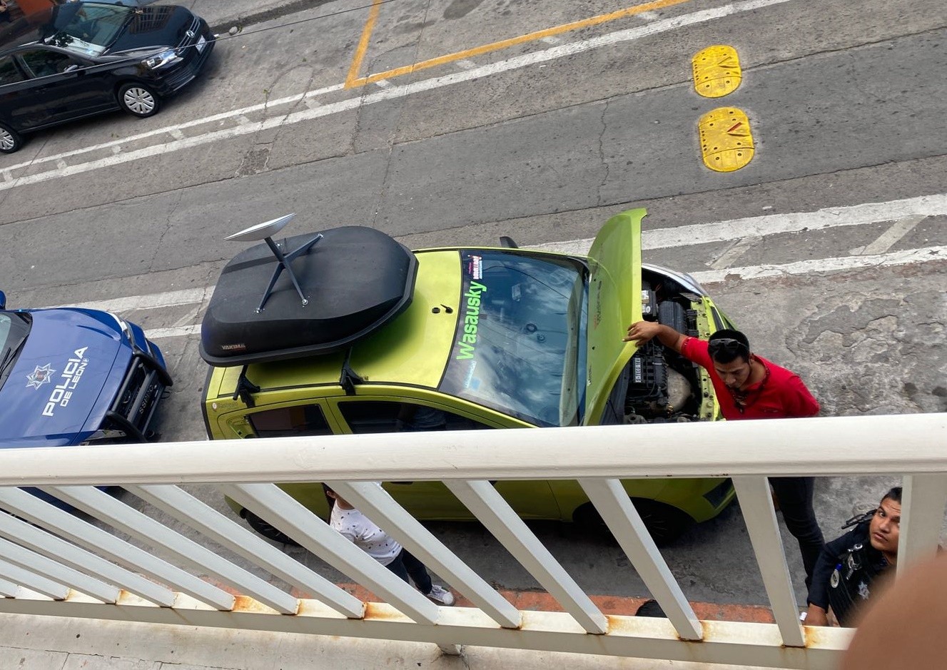 Le ‘devoran’ sus pertenencias al Devoramundos Christian Muñoz en León