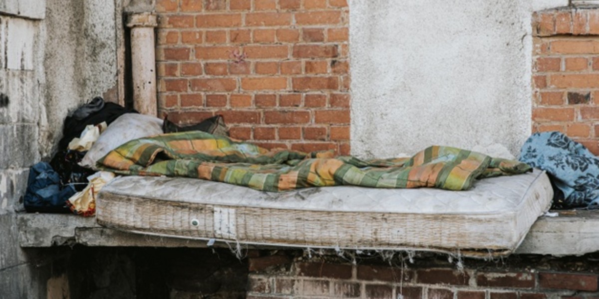 Continúa DIF León atención a personas en situación de calle por lluvias