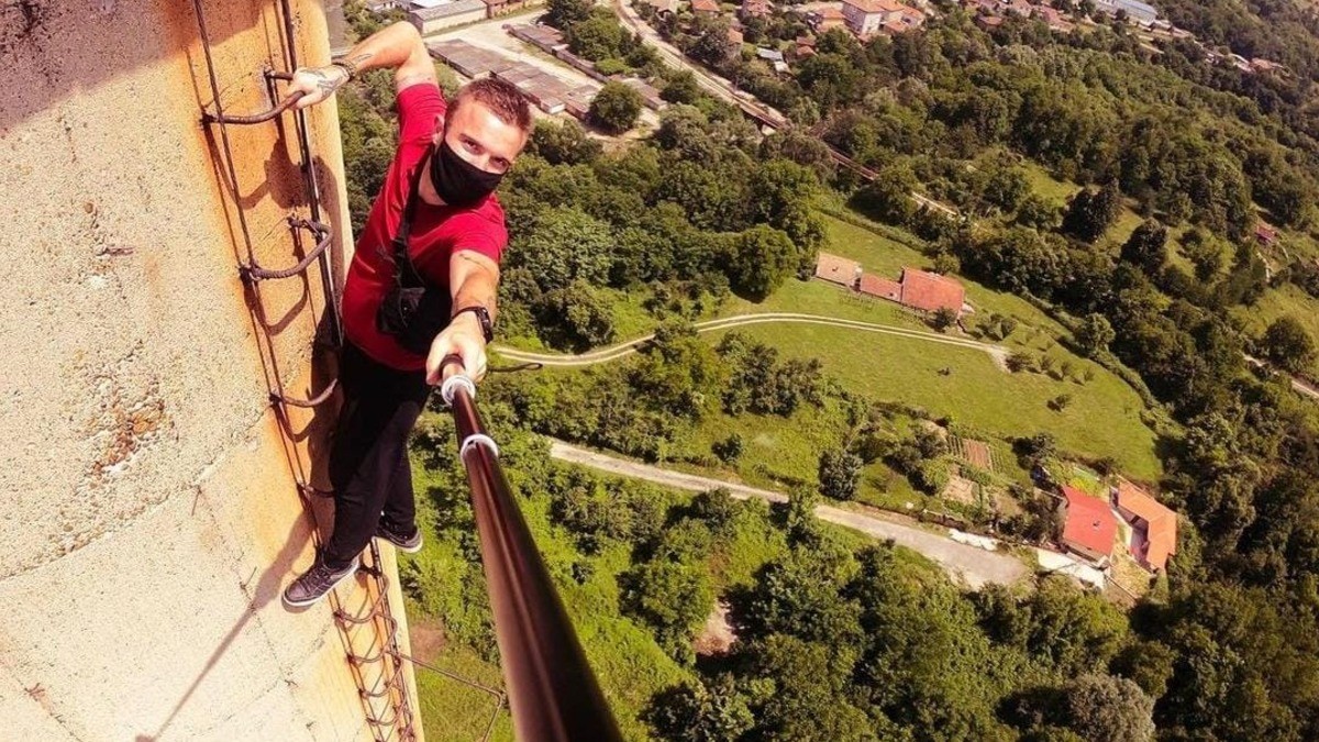 Acróbata influencer muere al caer del piso 68 de un edificio