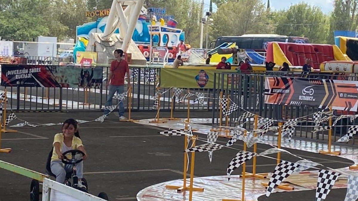Zona kids y Go-Karts, un éxito en el Festival de Verano