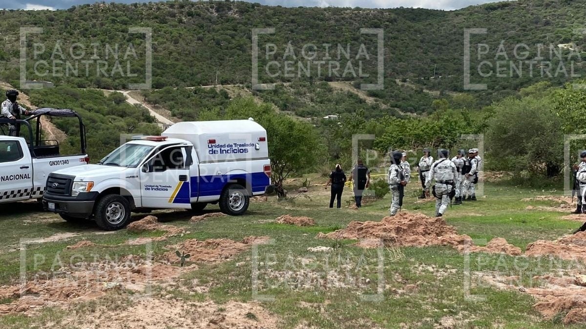 Matan a dos hombres y dejan sus cuerpos debajo de un árbol