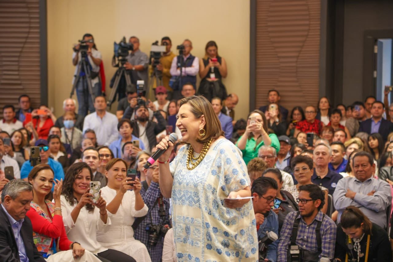 Determinan que AMLO sí cometió violencia política de género contra Xóchitl Gálvez